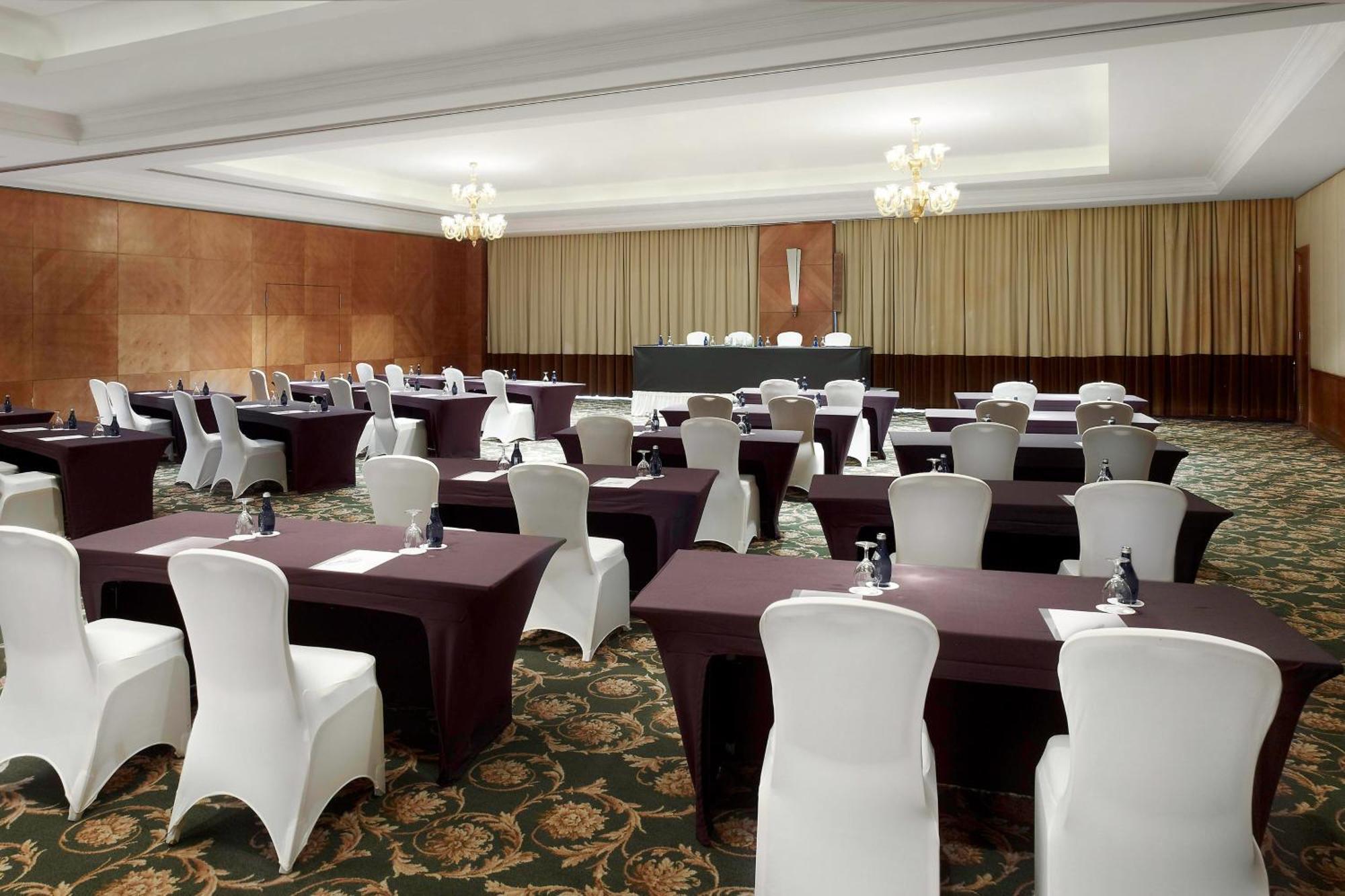 Le Meridien Al Khobar Exterior foto Meeting room