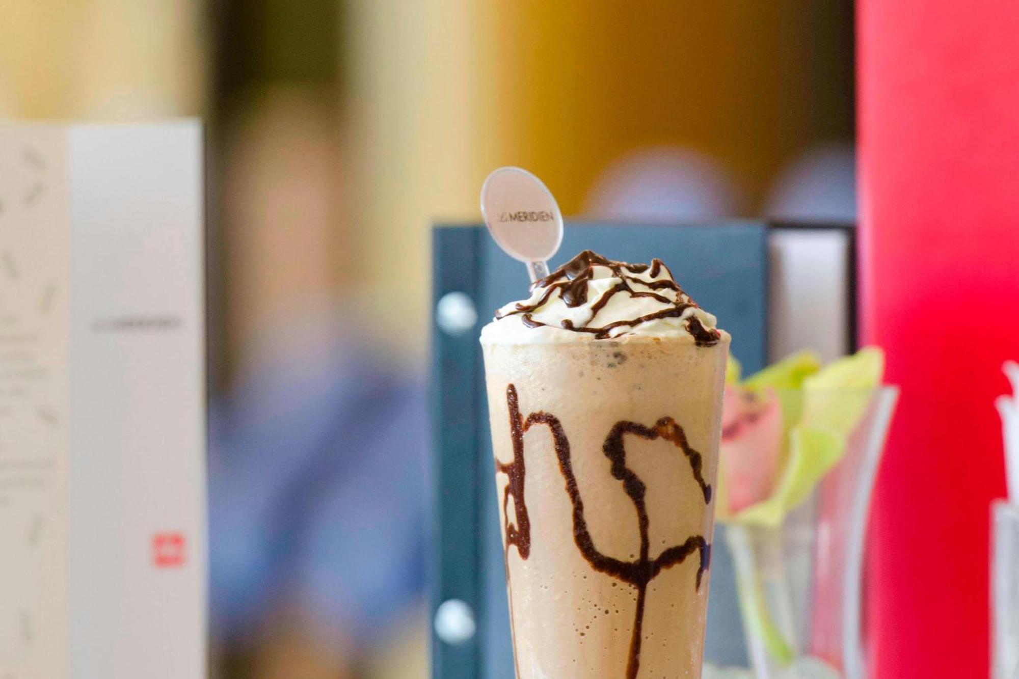 Le Meridien Al Khobar Exterior foto A coffee frappe