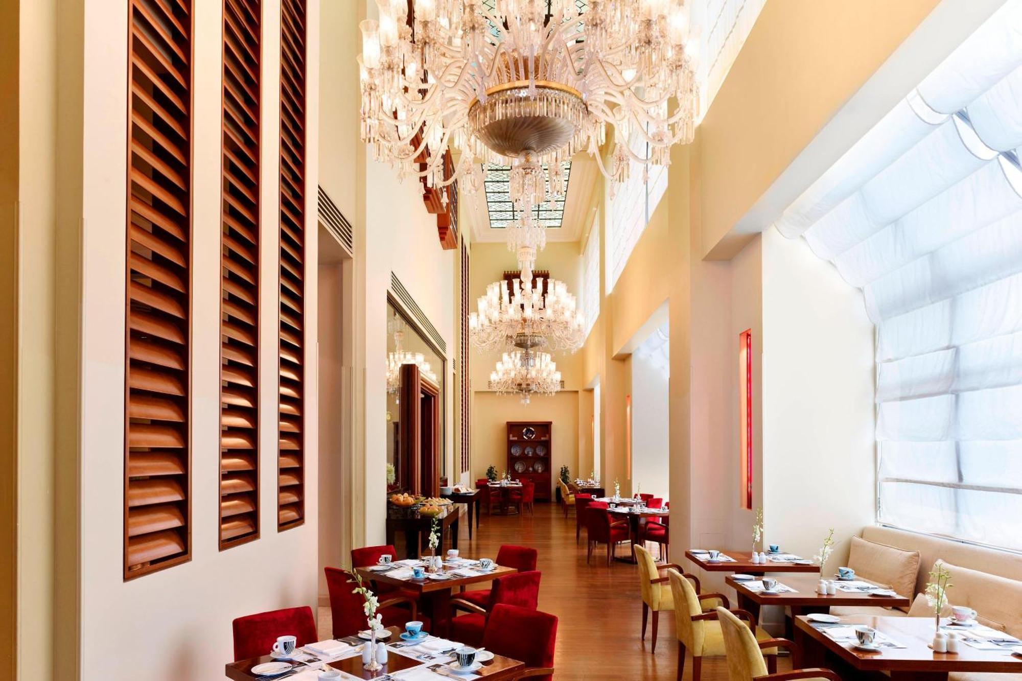 Le Meridien Al Khobar Exterior foto The restaurant
